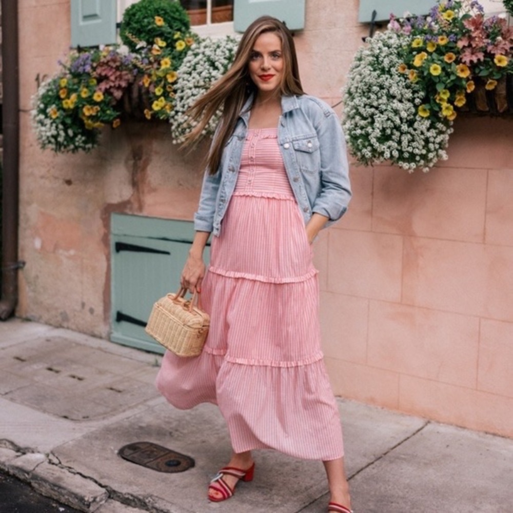 Gal Meets Glam Courtney